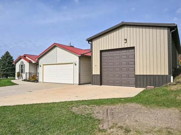 1511 Birchwood STREET, Delavan, WI 53115