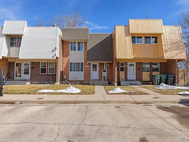 11614 Pearl St — Photo 3