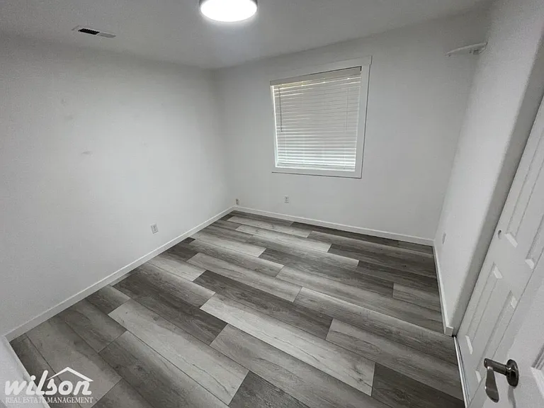 301 Olympic Ave — Photo 11