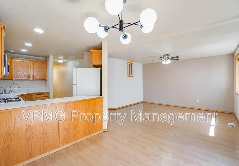 5502 NE 89th Ave — Photo 14