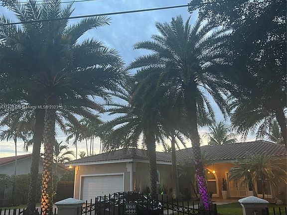 2nd image of 12520-12520 Griffing Blvd