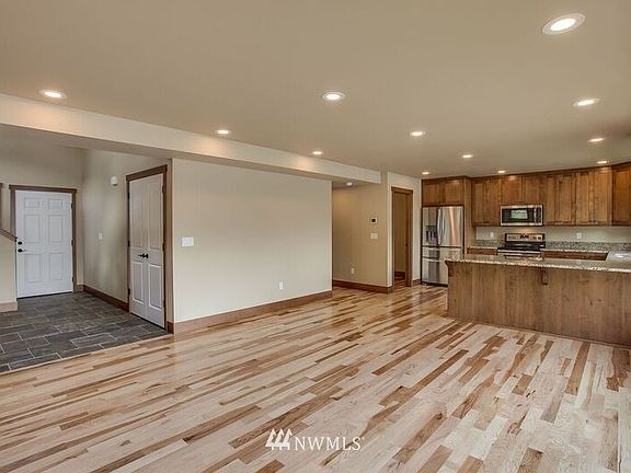 4th image of 120 A Vineyard Lane #C-1
