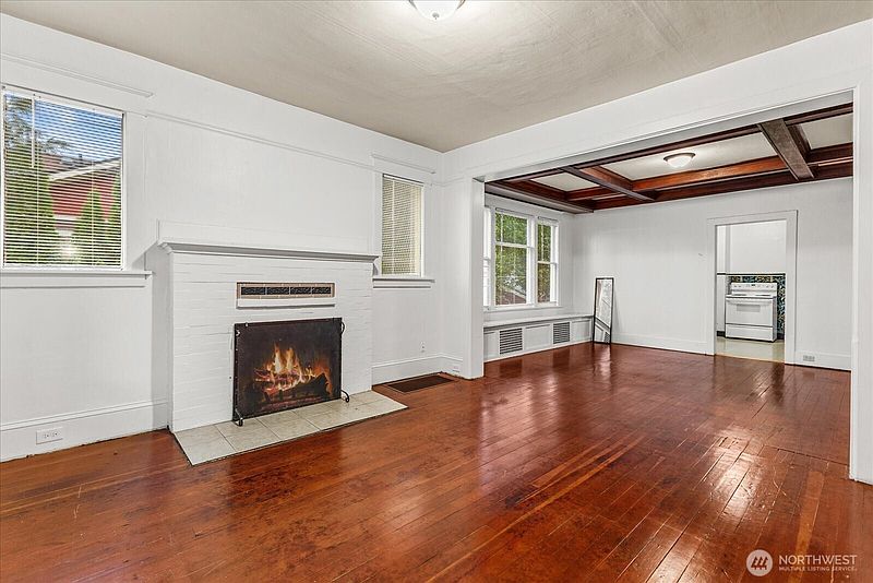 5th image of 108 NE 61st Street