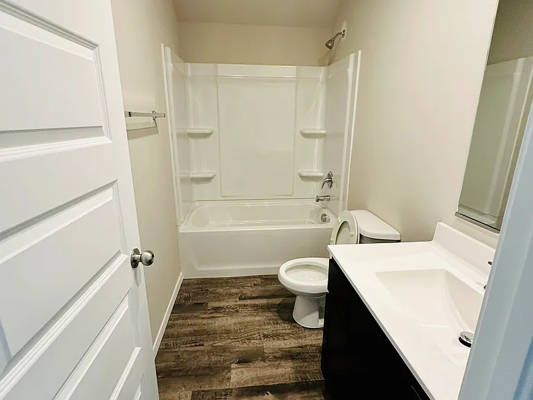2912 S 14th St — Photo 10