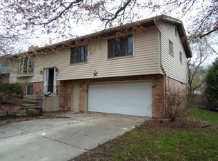 2347 Haling Ct NW, Rochester, MN 55901