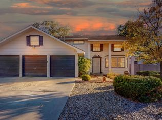 6136 Flor De Rio NW, Albuquerque, NM 87120