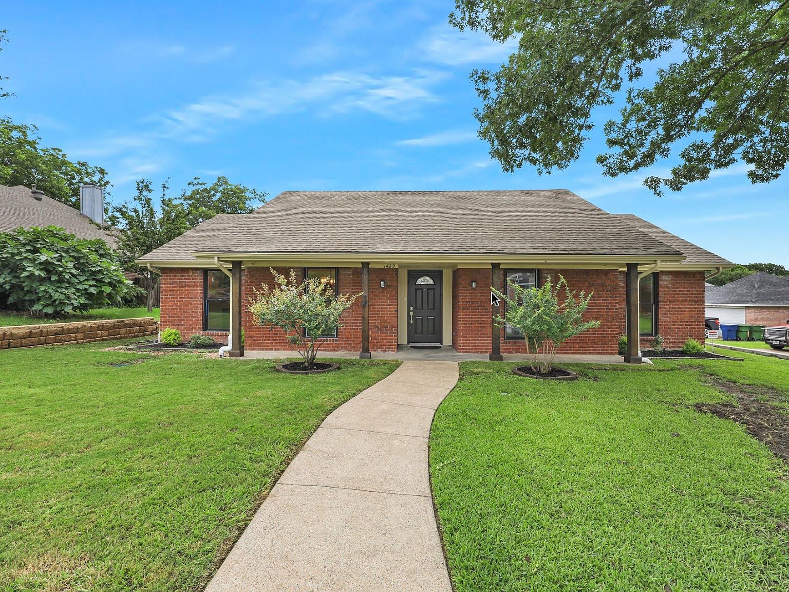 1429 Knob Hill Dr, Garland, TX 75043 | Zillow