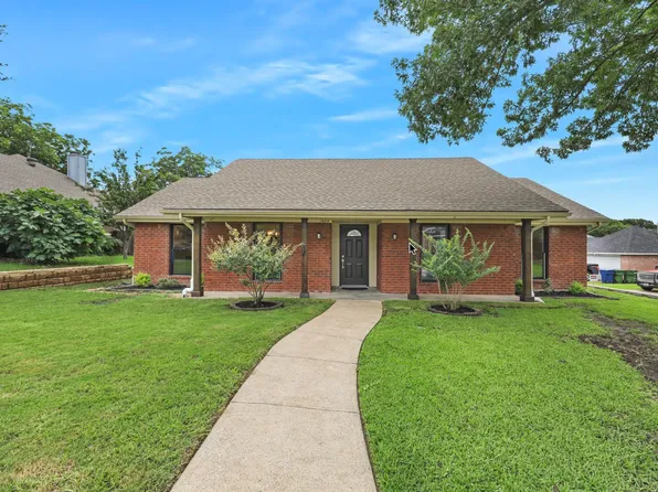 1429 Knob Hill Dr, Garland, TX 75043