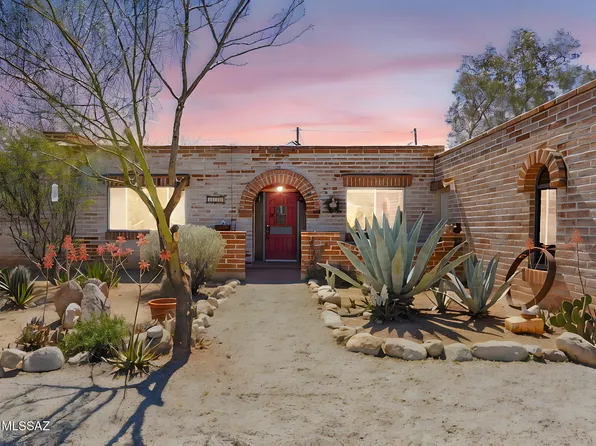 8802 E Buckboard Rd, Tucson, AZ 85749