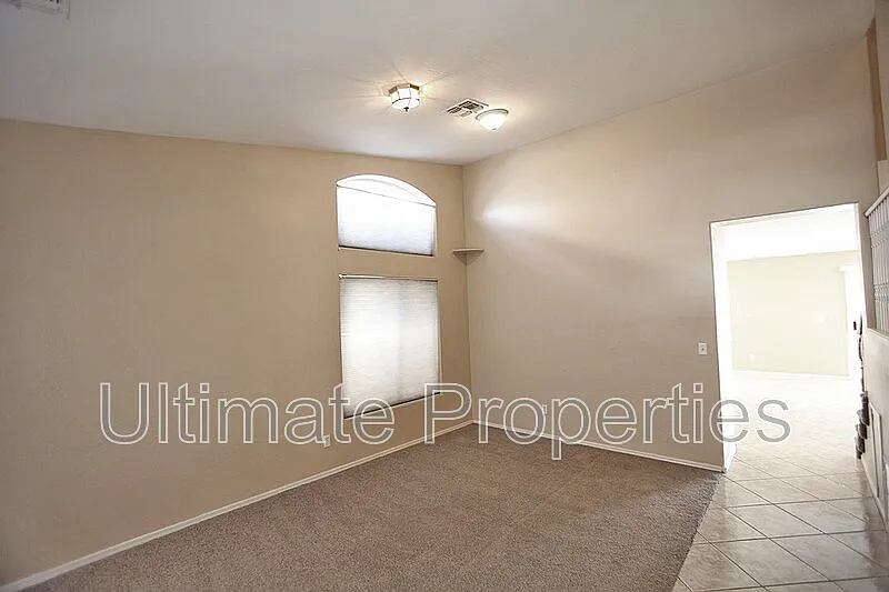 4 bed, 2.5 bath, 2161 sqft, $2,395 — Photo 3
