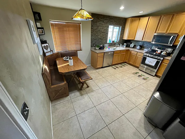 6360 Tamarisk Ave — Photo 8