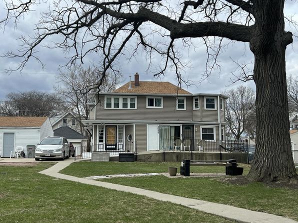 4689 North 19th STREET, Milwaukee, WI 53209