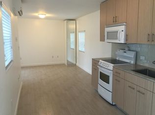 2800 Pine Tree Dr APT 3, Miami Beach, FL 33140