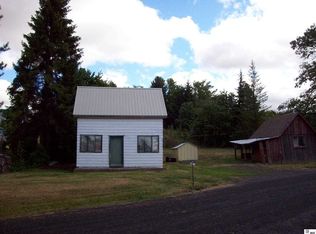 1016 Washington St, Viola, ID 83872