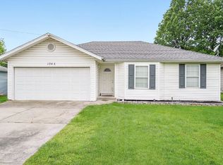1045 N Dickerson Ave, Springfield, MO 65803