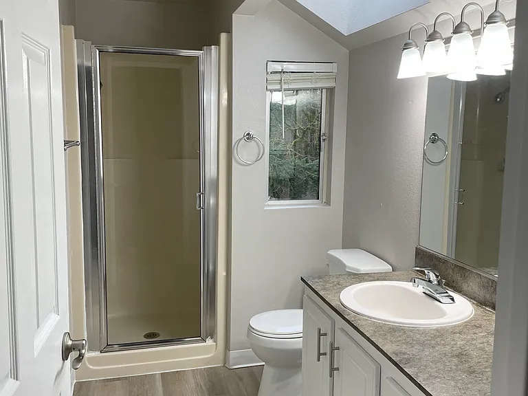 Redmond Park Apts — Photo 93