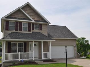 1033 Jonathan Ln, Morgantown, WV 26508