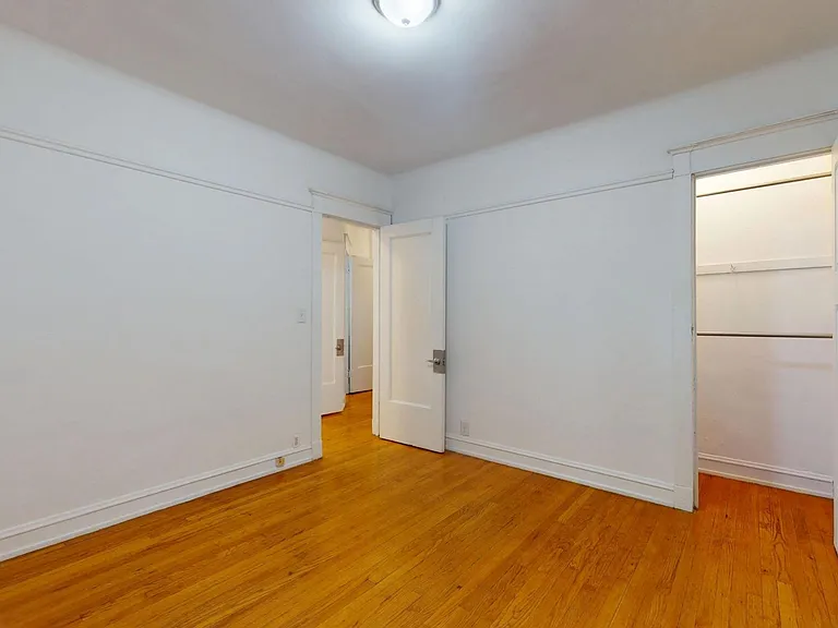 5700 S. Blackstone Avenue — Photo 39