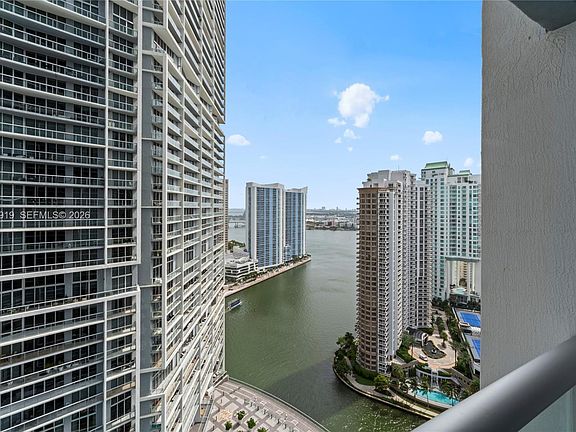 3rd image of 495 Brickell Ave APT 3208