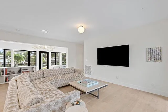 21 Duke Dr — Photo 10