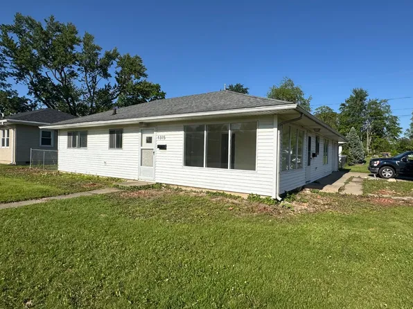1315 N Vermilion St, Danville, IL 61832
