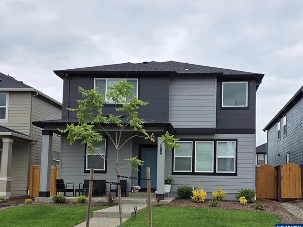 2717 Mallard Ln, Woodburn, OR 97071