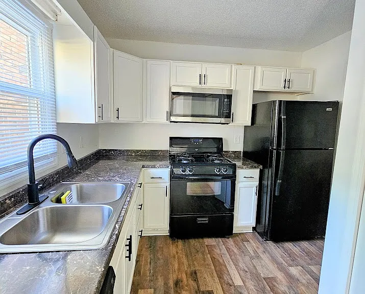 1474 Twin Branches Cir SE — Photo 2