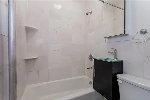 Rented by Avenue Sotheby's International Realty | media 19