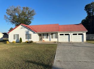 1083 Steele Rd, Rossville, GA 30741