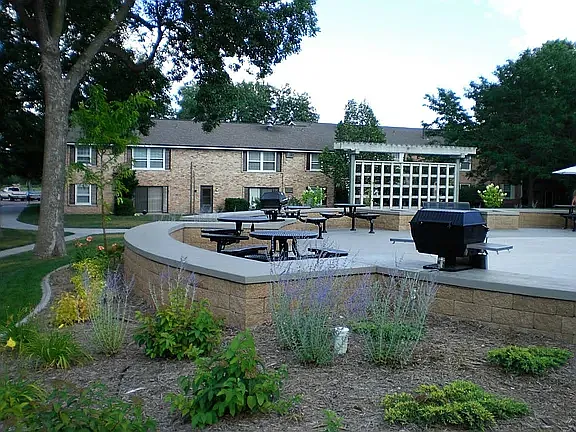 936 Westbrooke Way #4 — Photo 3