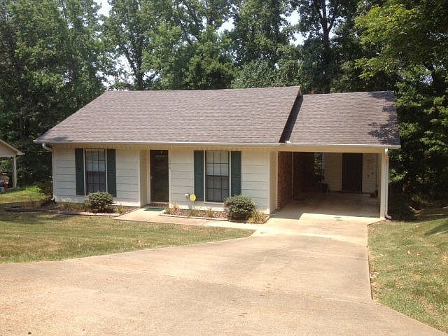 1st image of 1006 Crawford Cir