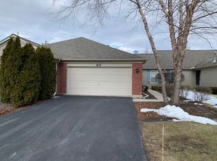 633 S Curran Rd, Round Lake, IL 60073