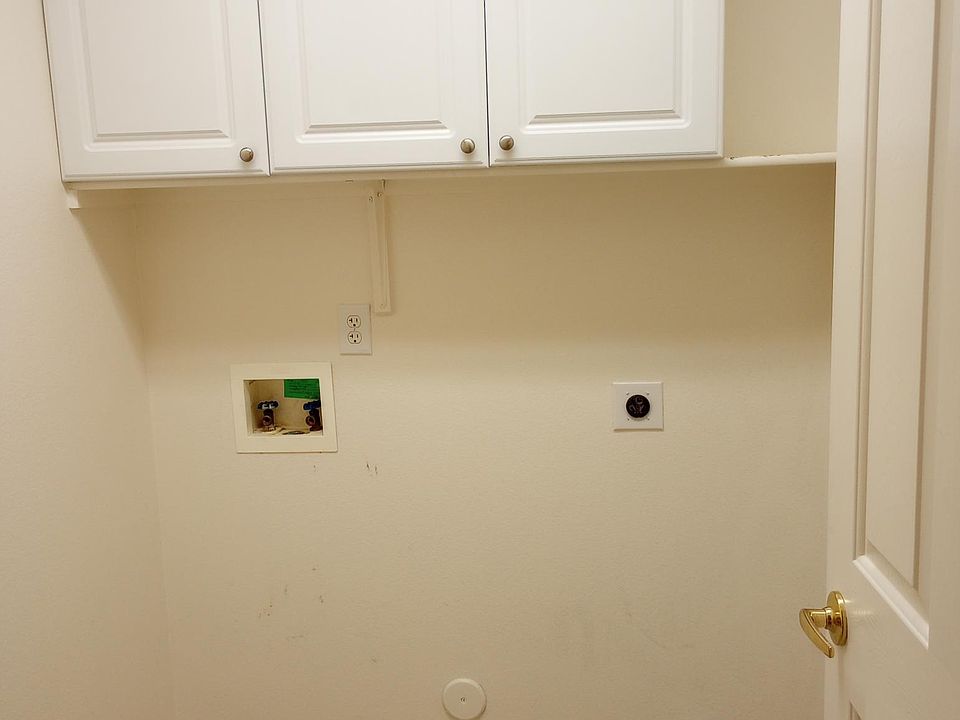 1st image of 4442 W Townley Ave