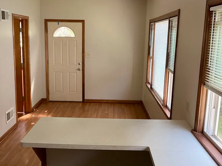 2373 S Logan Ave — Photo 3
