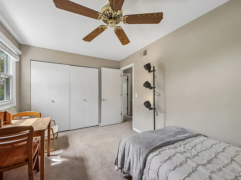 1111 Sara Ln — Photo 50