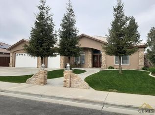 3412 Medallion Rose Ave, Bakersfield, CA 93313