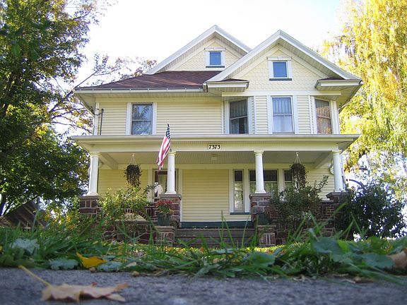 4th image of 7373 Lake Ave