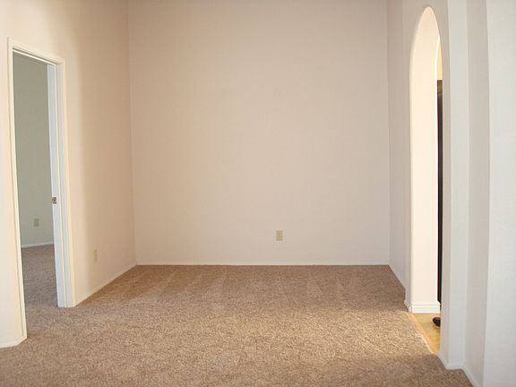 Formal Dining Rm