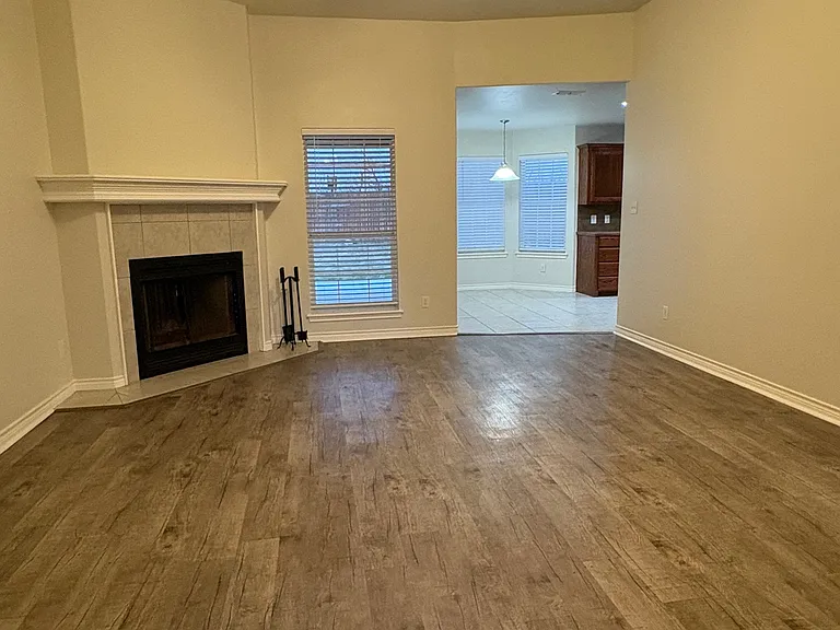 5417 Yellow Brick Rd — Photo 2