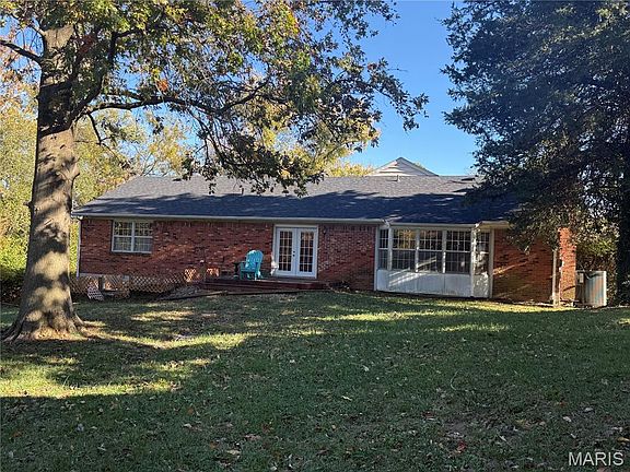 5th image of 5501 Dober Ln