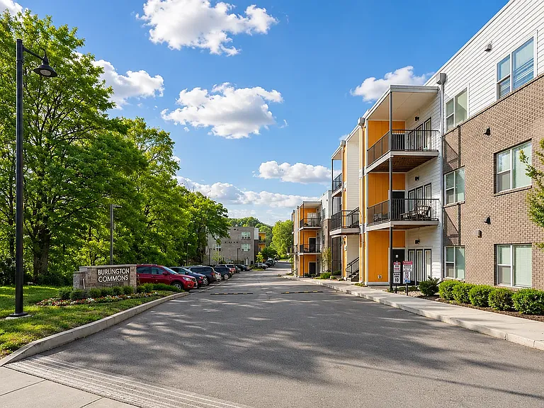 Burlington Commons — Photo 18