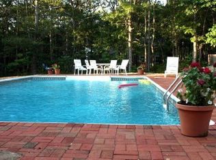 10 Powder Hill Ln, East Hampton, NY 11937