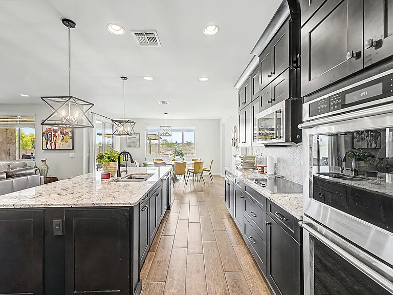 11961 N Silver Village Pl — Photo 12