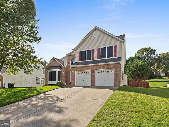 2nd image of 7152 Harlan Ln