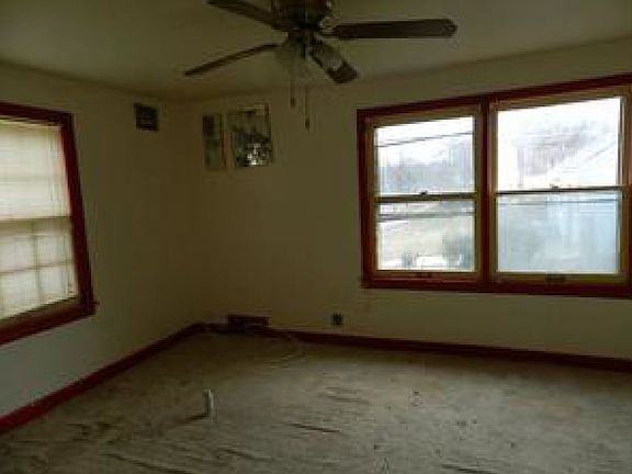 3rd image of 1345 E 75th St