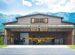 82 E Reserve Dr, Alpine, WY 83128