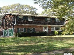 140 Yuma Ln, East Islip, NY 11730