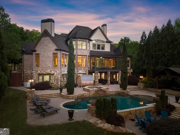 1225 Waterfall Ln NW, Acworth, GA 30101
