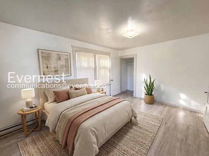 1 bed, 1.0 bath, 1100 sqft, $1,295 — Photo 2