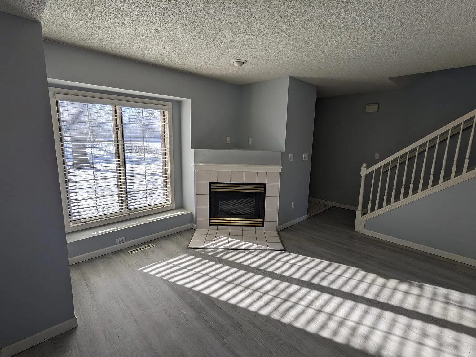 1811 Earl Rd — Photo 1
